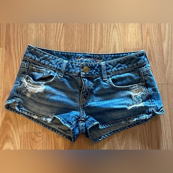 2 pair jeans shorts for 1 price!!!! American eagle & PINK - Picture 15 of 15